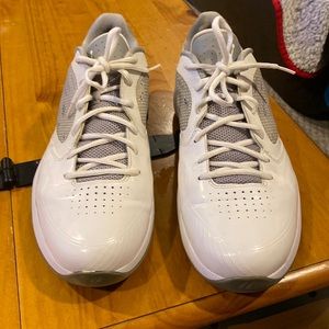 Jordan blazing white metallic gray shoe.Size12.Used without box.